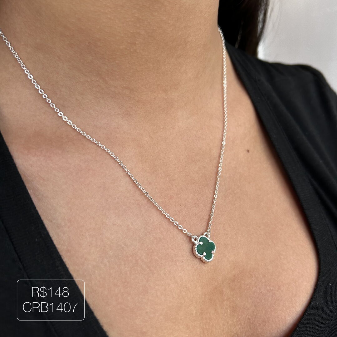 Colar V@n Cleef c/ 1 Pingente P Verde Prateado